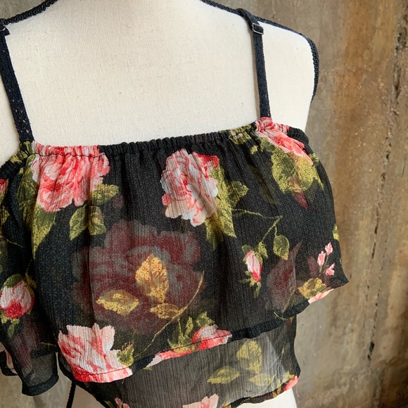 Kimchi Blue Urban Outfitters Floral Crop Top - Picture 3 of 5